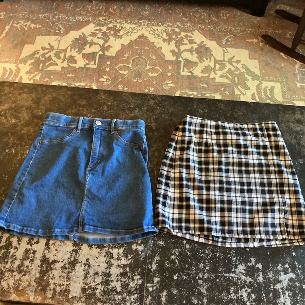 Girls Skirts size 10/12 Large